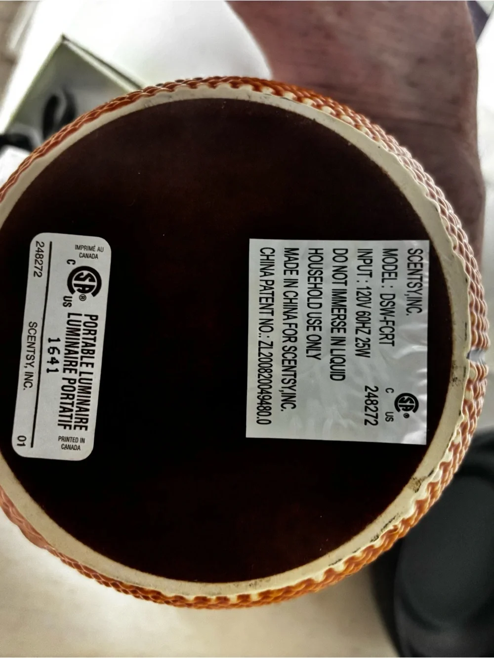 NIB Scentsy Full Court Full Size Scentsy Warmer Basketball With Bulb & Scent Bar